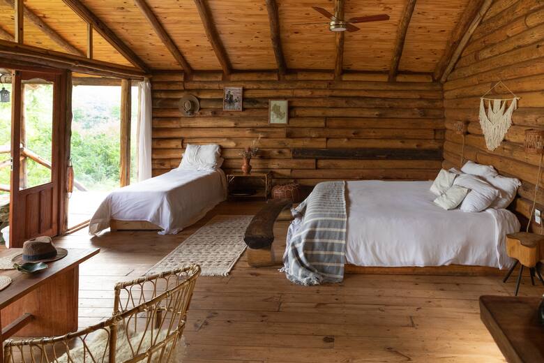 madera-y-vidrio-vista-directa-a-las-ZPRJLXEJUZF7XEBE25EWEFC57U